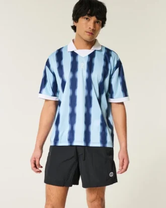 Pantaloni scurți de fotbal până la jumătatea coapsei