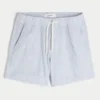 Pantaloni scurți din amestec de in și seersucker, până la jumătatea coapsei Pantaloni scurți din amestec de in și seersucker, până la jumătatea coapsei