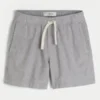 Pantaloni scurți din amestec de in, până la jumătatea coapsei, cu elastic Pantaloni scurți din amestec de in, până la jumătatea coapsei, cu elastic