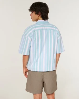 Pantaloni scurți din amestec de in, până la jumătatea coapsei, cu elastic