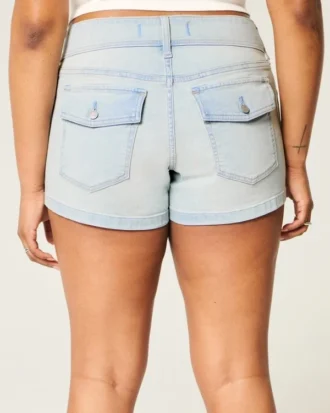Pantaloni scurți din denim cu talie joasă și spălare deschisă