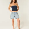 Pantaloni scurți din denim cu talie joasă, spălare deschisă, pliabili, 5″ Pantaloni scurți din denim cu talie joasă, spălare deschisă, pliabili, 5″