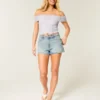 Pantaloni scurți din denim cu talie înaltă, spălați ușor, în stil A-Line Pantaloni scurți din denim cu talie înaltă, spălați ușor, în stil A-Line