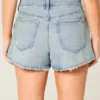 Pantaloni scurți din denim cu talie înaltă, spălați ușor, în stil A-Line Pantaloni scurți din denim cu talie înaltă, spălați ușor, în stil A-Line