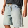 Pantaloni scurți din denim largi, cu broderie în formă de stea Pantaloni scurți din denim largi, cu broderie în formă de stea
