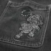 Pantaloni scurți din denim largi cu imprimeu tigru