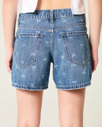 Pantaloni scurți din denim largi, cu talie joasă și model cu fundiță Pantaloni scurți din denim largi, cu talie joasă și model cu fundiță