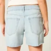Pantaloni scurți din denim largi, cu talie joasă și spălare deschisă, 5″ Pantaloni scurți din denim largi, cu talie joasă și spălare deschisă, 5″