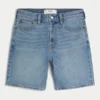 Pantaloni scurți din denim largi, peste genunchi Pantaloni scurți din denim largi, peste genunchi