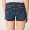 Pantaloni scurți din denim închiși la culoare, cu talie joasă Pantaloni scurți din denim închiși la culoare, cu talie joasă