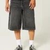 Pantaloni scurți din denim negru spălați Pantaloni scurți din denim negru spălați