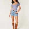 Pantaloni scurți din denim relaxați, cu talie înaltă și spălare medie, 5″ Pantaloni scurți din denim relaxați, cu talie înaltă și spălare medie, 5″