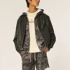 Pantaloni scurți din fleece camuflaj, peste genunchi Pantaloni scurți din fleece camuflaj, peste genunchi