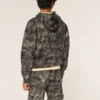 Pantaloni scurți din fleece camuflaj, peste genunchi Pantaloni scurți din fleece camuflaj, peste genunchi