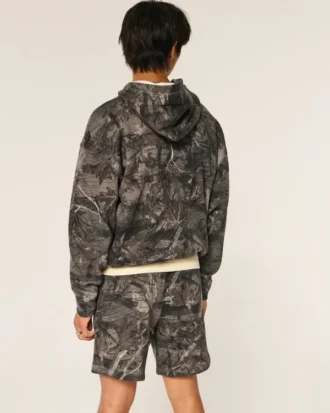 Pantaloni scurți din fleece camuflaj, peste genunchi