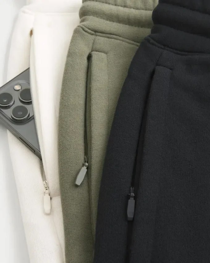 Pantaloni scurți din fleece cu logo, peste genunchi, pachet de 3 bucăți Pantaloni scurți din fleece cu logo, peste genunchi, pachet de 3 bucăți