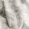 Pantaloni scurți din fleece largi, până la jumătatea coapsei, cu imprimeu camuflaj Pantaloni scurți din fleece largi, până la jumătatea coapsei, cu imprimeu camuflaj