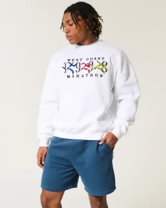 Pantaloni scurți din fleece, peste genunchi, cu logo Pantaloni scurți din fleece, peste genunchi, cu logo