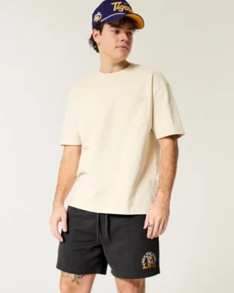 Pantaloni scurți din fleece până la jumătatea coapsei, cu imprimeu LSU Tigers Pantaloni scurți din fleece până la jumătatea coapsei, cu imprimeu LSU Tigers
