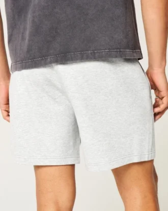 Pantaloni scurți din fleece răcoriți până la jumătatea coapsei Pantaloni scurți din fleece răcoriți până la jumătatea coapsei