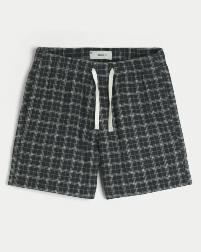 Pantaloni scurți din seersucker până la jumătatea coapsei Pantaloni scurți din seersucker până la jumătatea coapsei