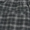 Pantaloni scurți din seersucker până la jumătatea coapsei Pantaloni scurți din seersucker până la jumătatea coapsei