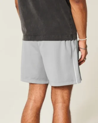 Pantaloni scurți din tricot cu logo, până la jumătatea coapsei