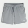 Pantaloni scurți din tricot cu logo, până la jumătatea coapsei Pantaloni scurți din tricot cu logo, până la jumătatea coapsei