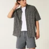 Pantaloni scurți din twill până la jumătatea coapsei Pantaloni scurți din twill până la jumătatea coapsei