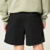 Pantaloni scurți din twill până la jumătatea coapsei Pantaloni scurți din twill până la jumătatea coapsei