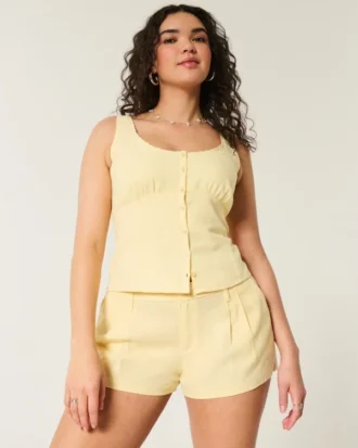 Pantaloni scurți Hollister Livvy din amestec de in, cu talie joasă Pantaloni scurți Hollister Livvy din amestec de in, cu talie joasă