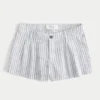 Pantaloni scurți Hollister Livvy din amestec de in, cu talie joasă Pantaloni scurți Hollister Livvy din amestec de in, cu talie joasă