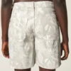 Pantaloni scurți largi, cu talie joasă, în stil camuflaj Pantaloni scurți largi, cu talie joasă, în stil camuflaj