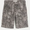 Pantaloni scurți largi din denim camuflaj Pantaloni scurți largi din denim camuflaj