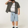 Pantaloni scurți largi din denim, de culoare deschisă Pantaloni scurți largi din denim, de culoare deschisă