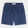 Pantaloni scurți largi din fleece, peste genunchi Pantaloni scurți largi din fleece, peste genunchi