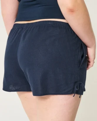 Pantaloni scurți moi din amestec de in, cu fundă laterală