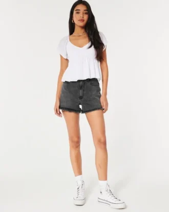 Pantaloni scurți mom din denim negru decolorat, cu talie foarte înaltă