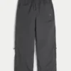 Pantaloni super largi din nailon Pantaloni super largi din nailon