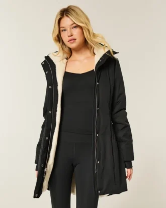Parka căptușită cu blană artificială