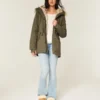 Parka căptușită cu blană artificială Parka căptușită cu blană artificială