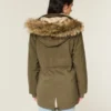 Parka căptușită cu blană artificială Parka căptușită cu blană artificială