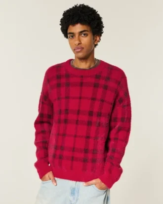 Pulover boxy fuzzy cu guler rotund