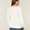 Pulover cu guler rotund și model tricotat Pulover cu guler rotund și model tricotat