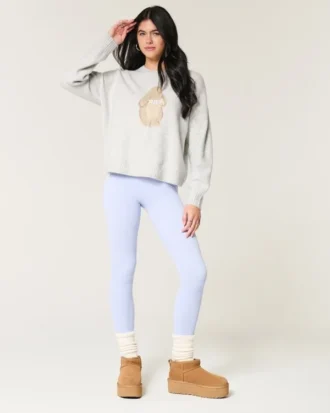 Pulover Hollister Comfy Cloud Bunny Graphic Crew