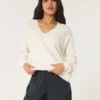 Pulover oversized cu guler în V Hollister Comfy Cloud Pulover oversized cu guler în V Hollister Comfy Cloud