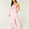 Rochie maxi fără bretele, în stil croșetat Rochie maxi fără bretele, în stil croșetat