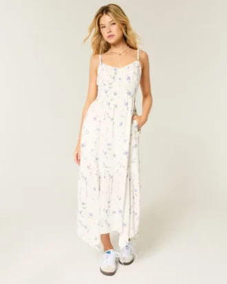 Rochie maxi în straturi