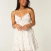 Rochie mini asimetrică din șifon Rochie mini asimetrică din șifon