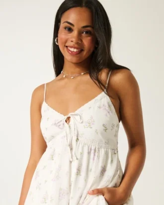 Rochie mini asimetrică din șifon